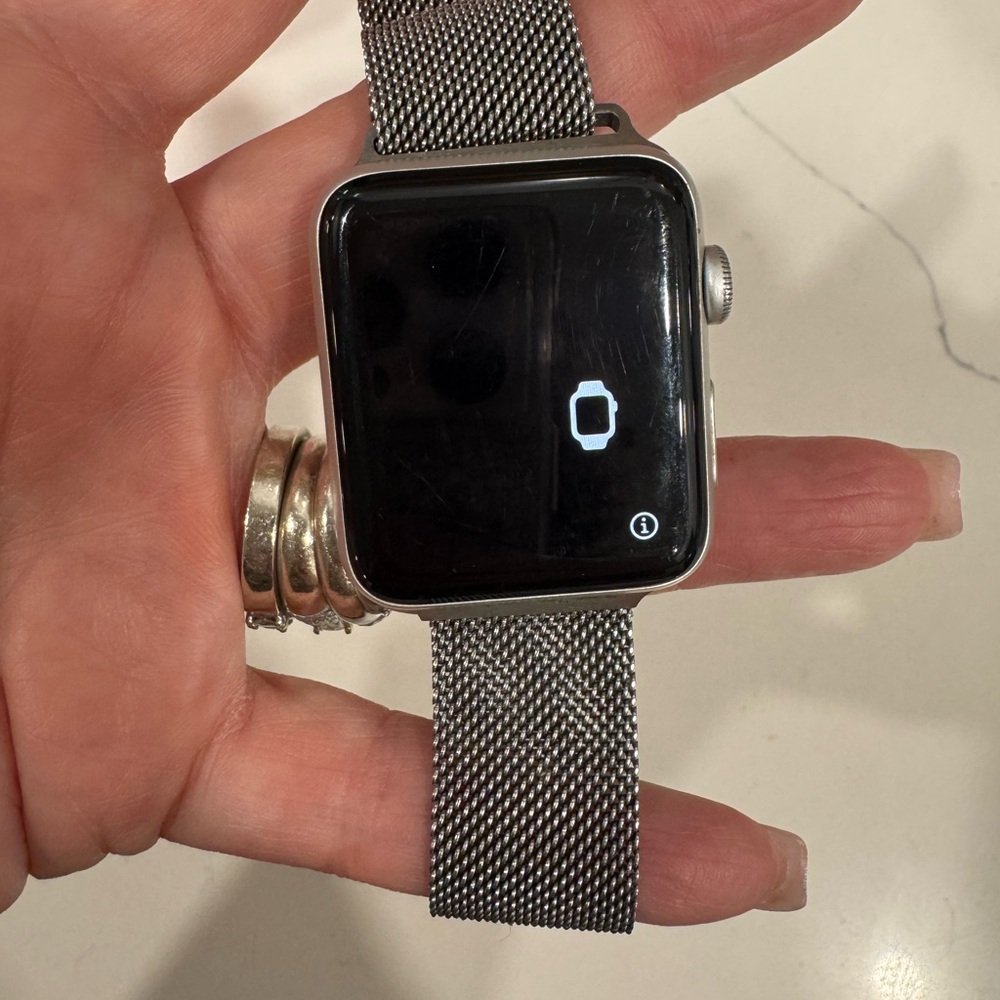 Apple Silver Smartwatch series 3